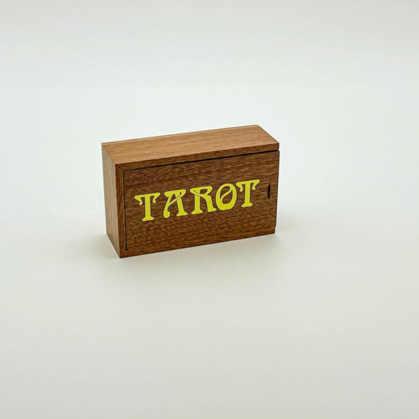 Boîte En Fer Pour Cartes De Tarot – Rangement Compact 16,7x10,3x2 Cm, Design Mystique, Idéal Cadeau