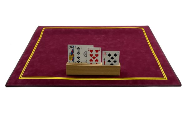 tapis de cartes rouge