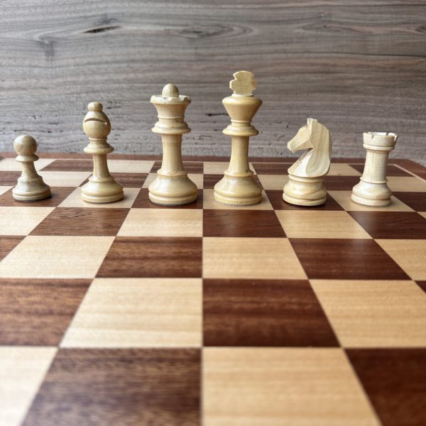 Pièces D'Échecs En Buis CHAVET - N° 5 Plombées Feutrées – Image 4