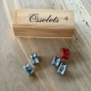 Jeu des osselets plumier